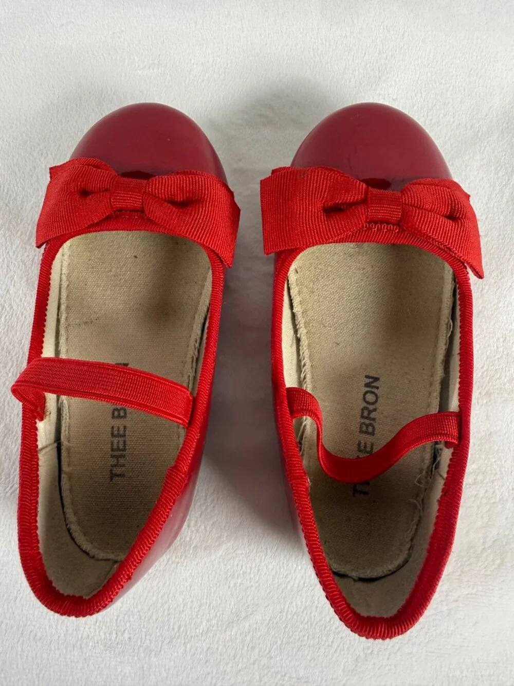 Thee Bron Girls Red Mary Jane Flats Bow Patent Shoes Size 8 Toddler ReLoved